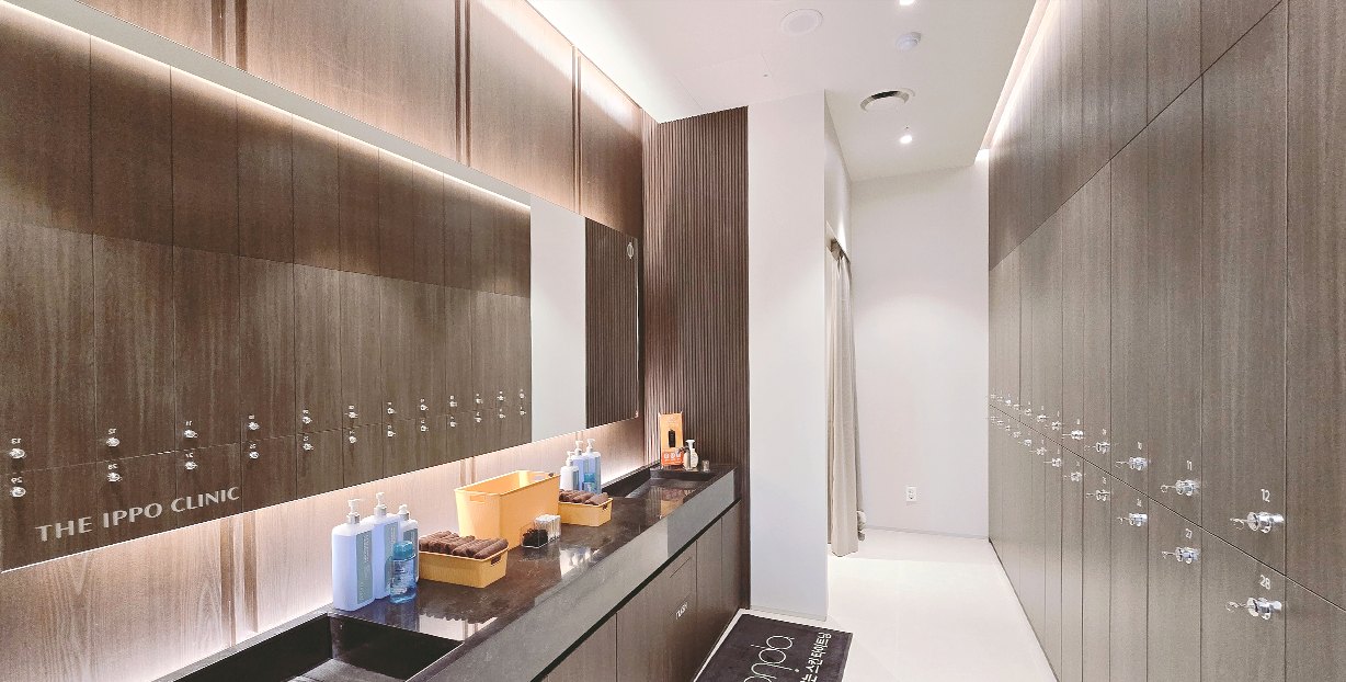 THE IPPO CLINIC interior